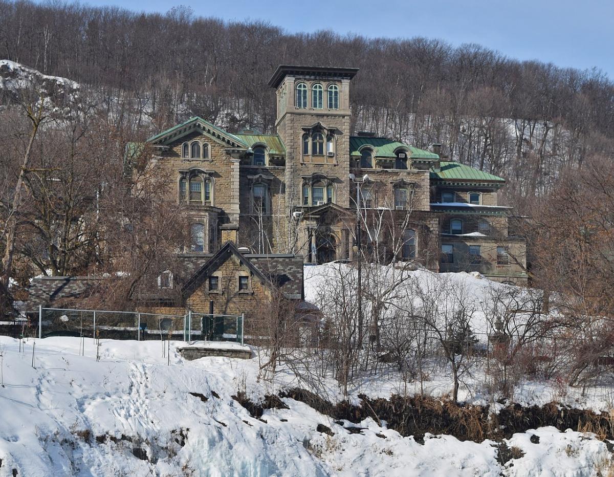 Instytut Allana Memorial w Montrealu w Kanadzie był miejscem eksperymentów MKULTRA w latach 50. i 60.